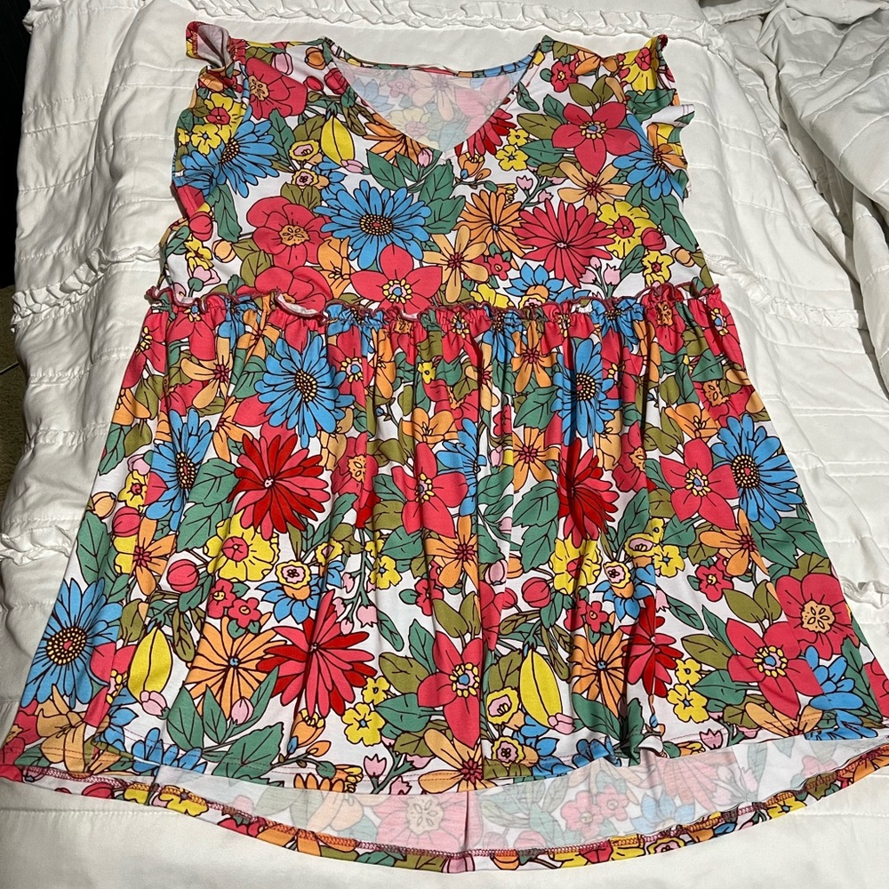 Very cute Floral Shirt. Never Worn. Size XL.